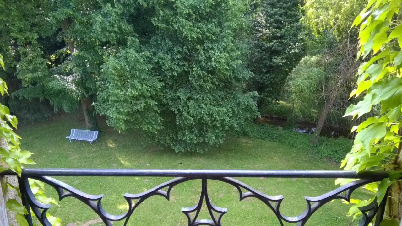 Chateau De La Vernede, La Grande Vernede Saint-Rémy-de-Chargnat Екстериор снимка