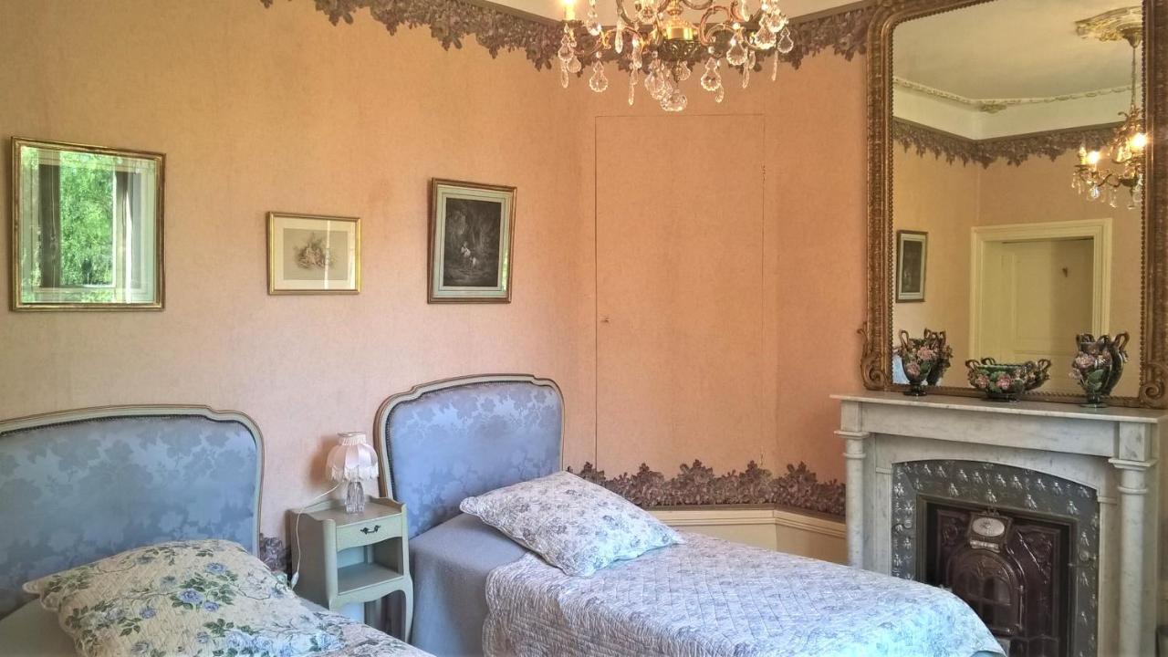 Chateau De La Vernede, La Grande Vernede Saint-Rémy-de-Chargnat Екстериор снимка