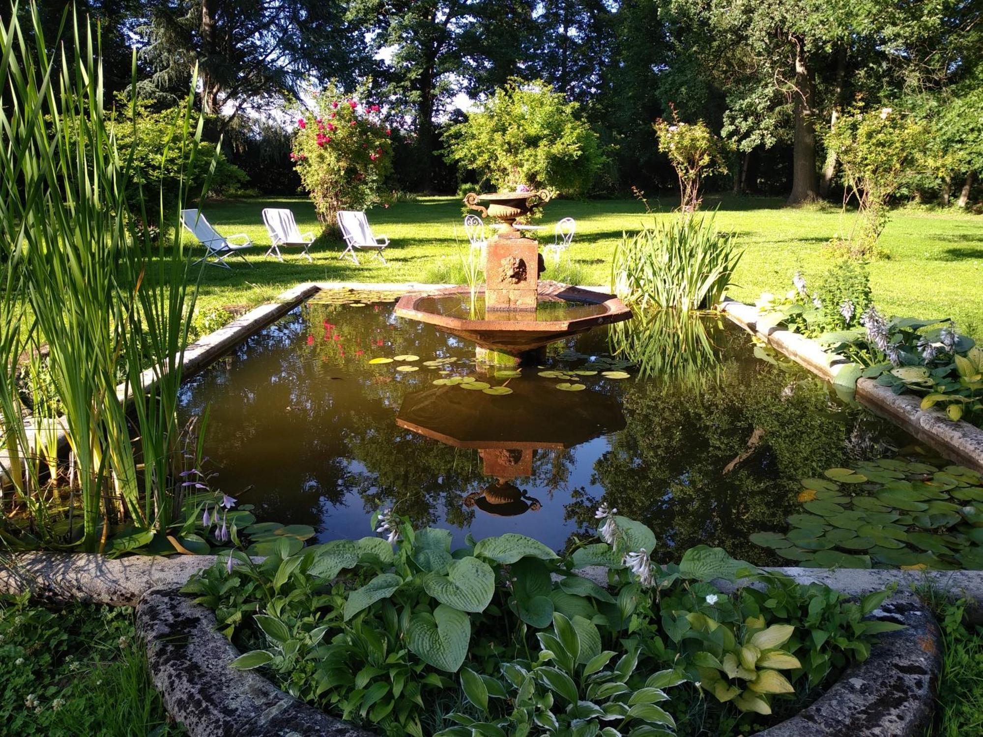 Chateau De La Vernede, La Grande Vernede Saint-Rémy-de-Chargnat Екстериор снимка
